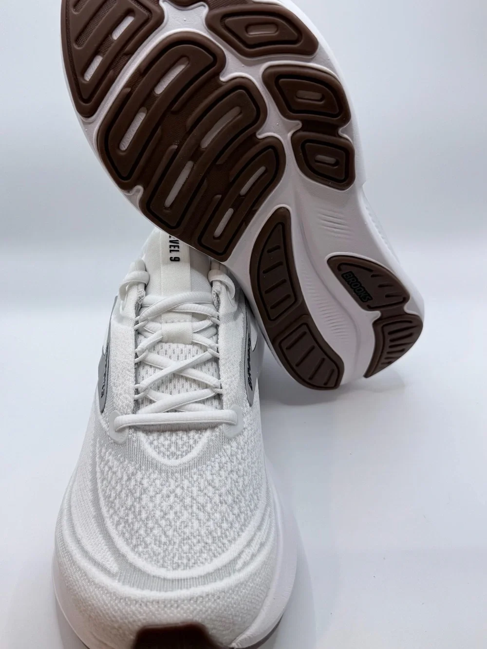Brooks Revel 9 Running Shoes - White/Light Gray